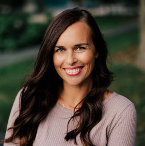 Meet your Posher, Lacey